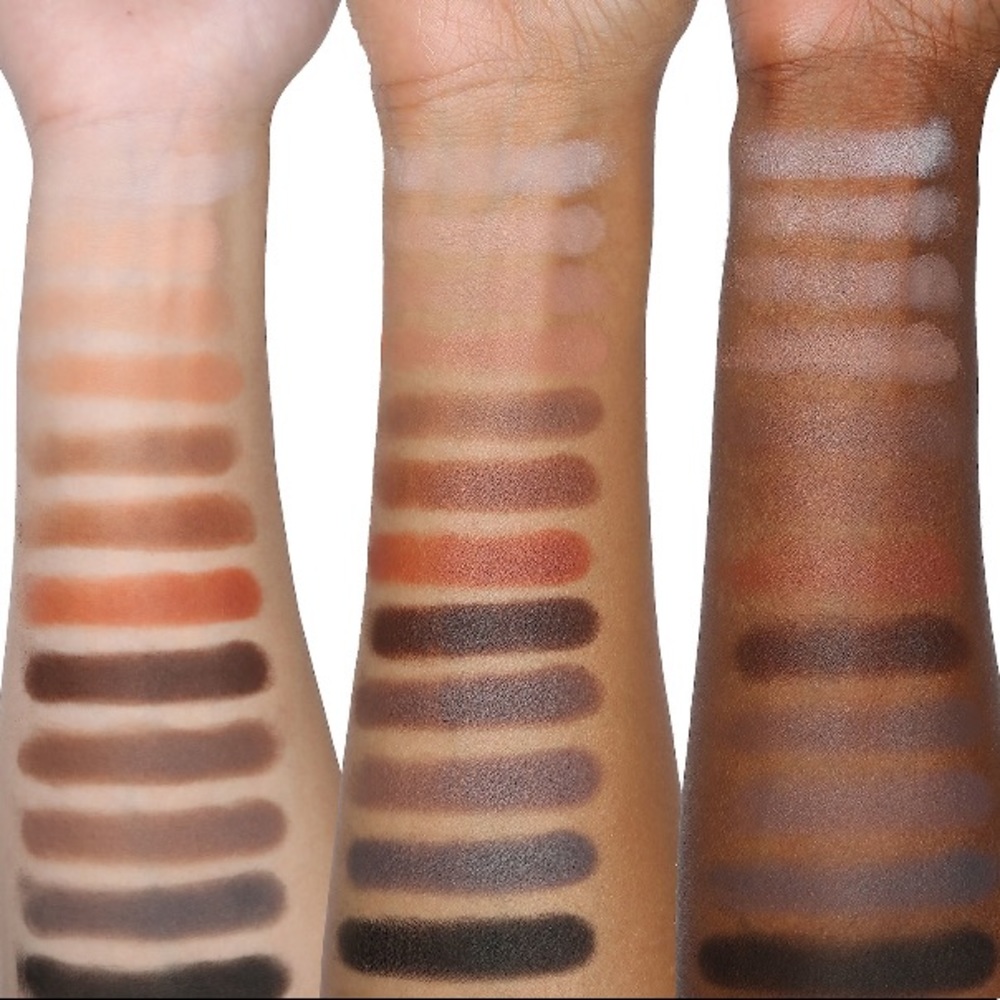 VISEART - Neutral Mattes 01 Eyeshadow Palette - Picture 4 of 10